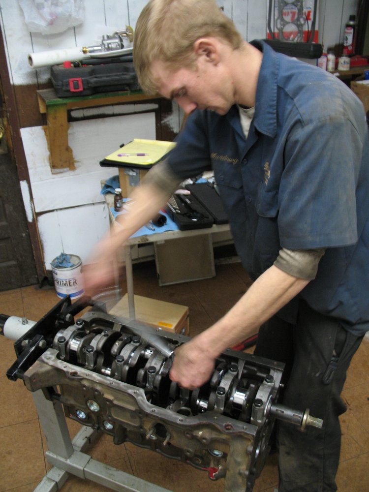 Torquing Down the Main Caps.JPG